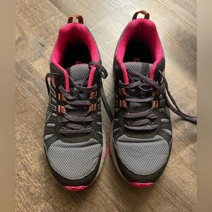 Asics Gel-Venture Running Sneakers - Size 6 1/2